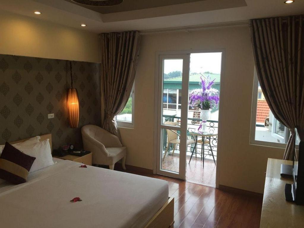 Hanoi Impressive Hotel Екстер'єр фото