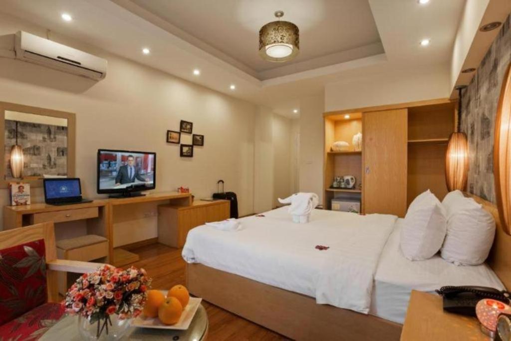 Hanoi Impressive Hotel Екстер'єр фото