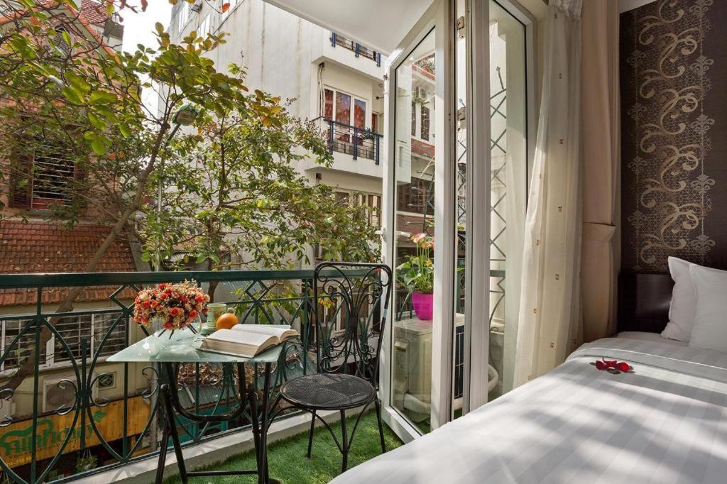 Hanoi Impressive Hotel Екстер'єр фото
