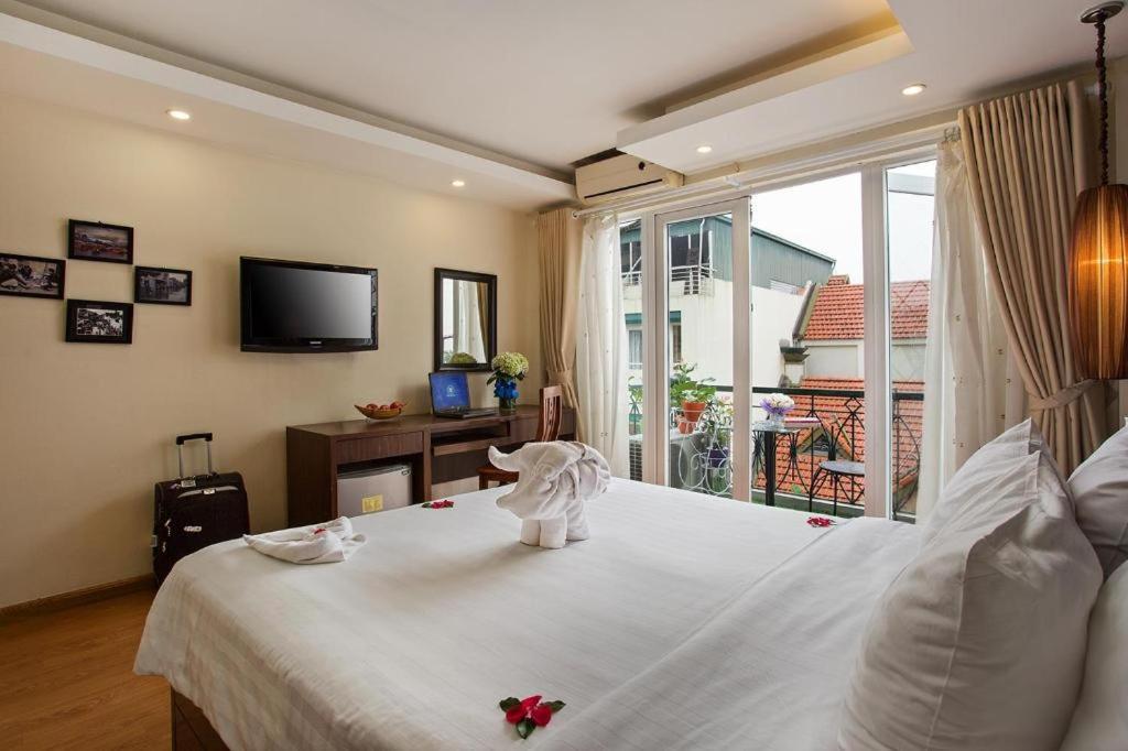 Hanoi Impressive Hotel Екстер'єр фото