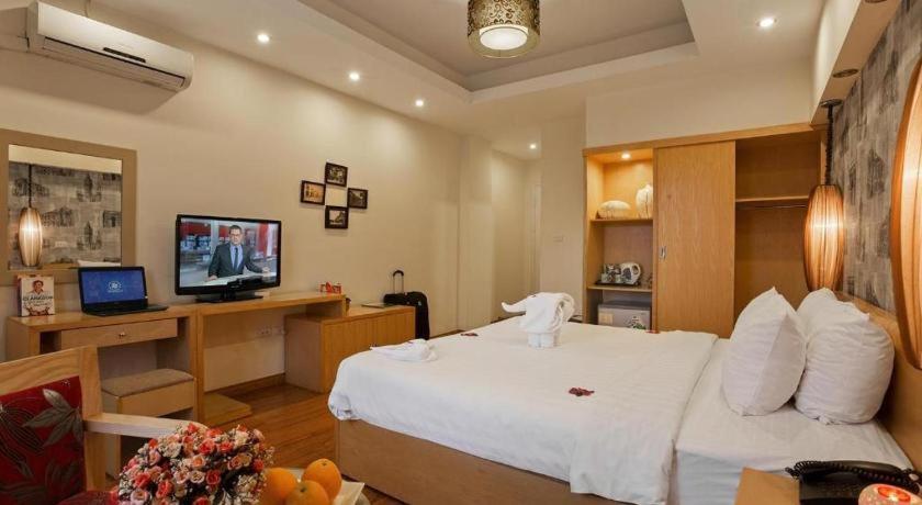 Hanoi Impressive Hotel Екстер'єр фото
